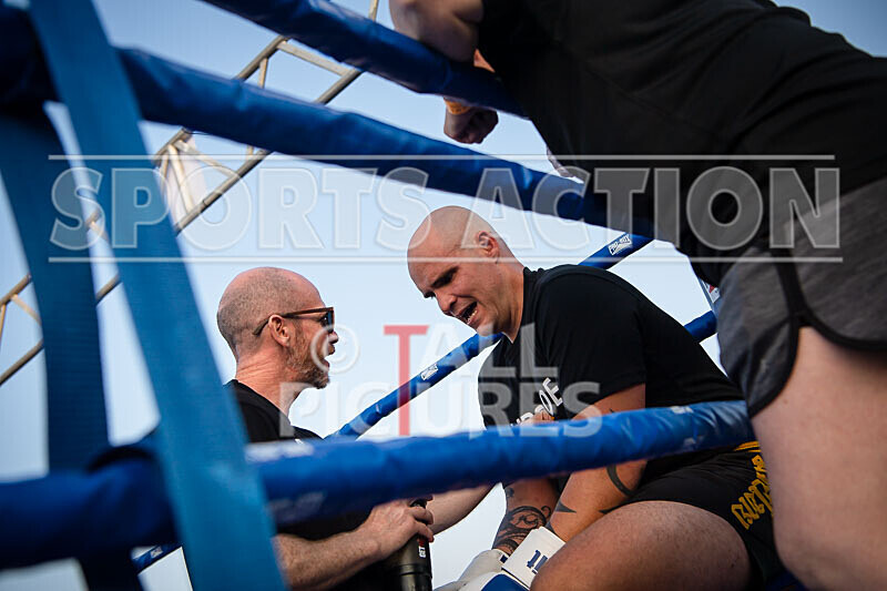 BOUT 12 - Ruairi -the Real Deal- ONeill v Jaques -Sharky- Colley-20 - BOUT 12 - Ruairi 'the Real Deal' O'Neill v Jaques 'Sharky' Colley