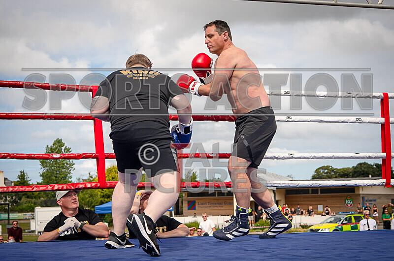 BOUT 4- Rollo 9 and a Half Digits v Tony Foxey Fox-13 - BOUT 4- Rollo '9 and a Half Digits' v Tony 'Foxey' Fox