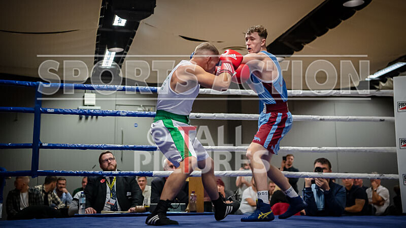BOUT 11_Niall Adams v Blaine Lambert-7 - BOUT 11_Niall Adams v Blaine Lambert