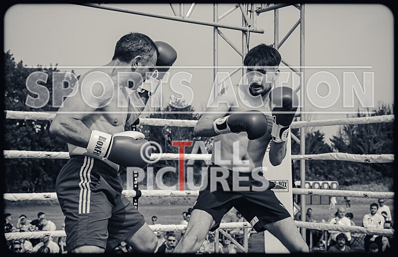 BOUT 2 - Roland 30 Seconds Archer v Sam Heart Breaker Catto-4 - BOUT 2 - Roland '30 Seconds' Archer v Sam 'Heart Breaker' Catto