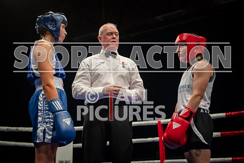 BOUT 6- Emma Martin v Stephanie Adlington-8 - BOUT 6: Emma Martin v Stephanie Adlington