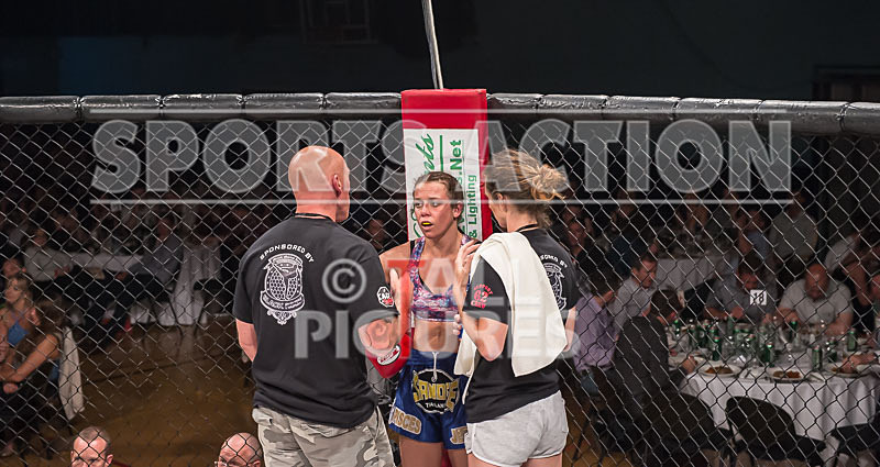 Stephanie Douglas v Lauren Sillence-37 - BOUT 6