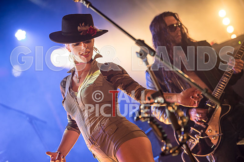 Johnny Cage and the Voodoo Groove-21 - JOHNNY CAGE AND THE VOODOO GROOVE