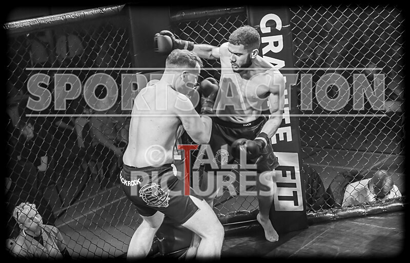 BOUT- 2 - Dom Boyce v Dom Simon-21 - BOUT 2 - Dom Boyce v Dom Simon