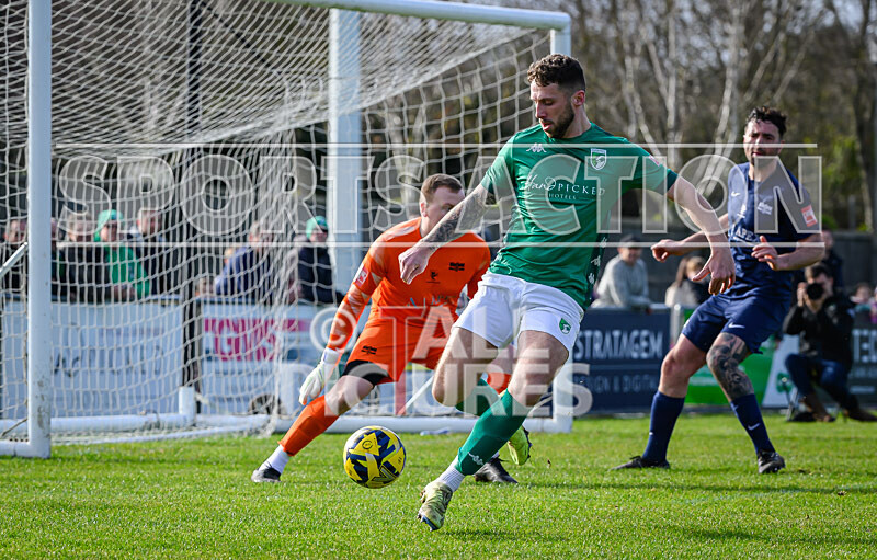GFC v Binfield FC-27 - GFC v BINFIELD FC
