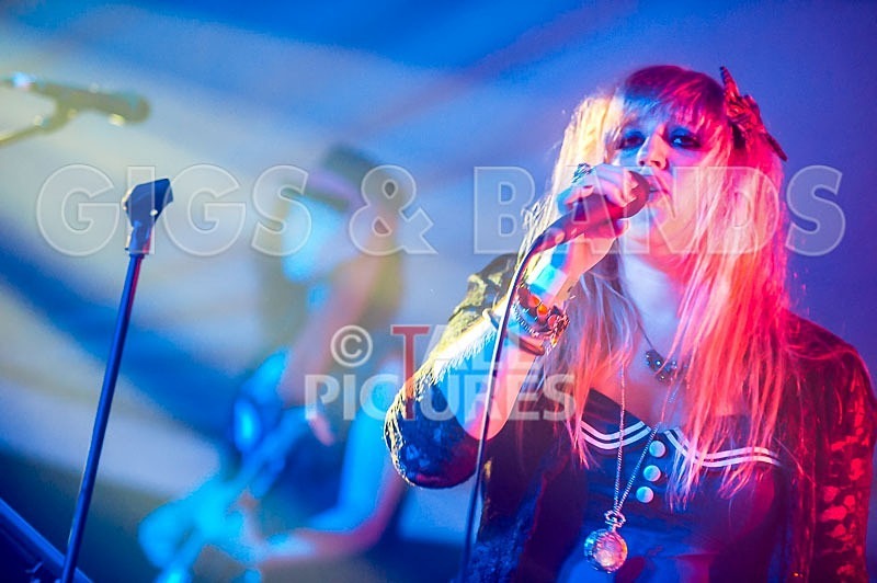 Static Alice-52 - STATIC ALICE