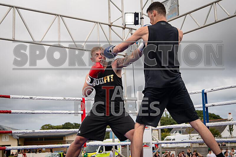 BOUT 7- Luke the Attack Man Atkinson v Chris Granite Gavey-26 - BOUT 7- Luke 'the Attack Man' Atkinson v Chris 'Granite' Gavey