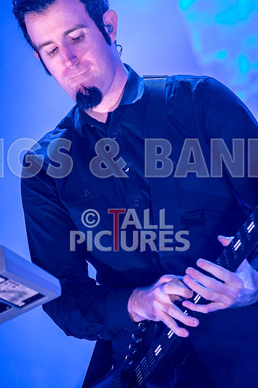 Pendulum Live-35 - PENDULUM LIVE