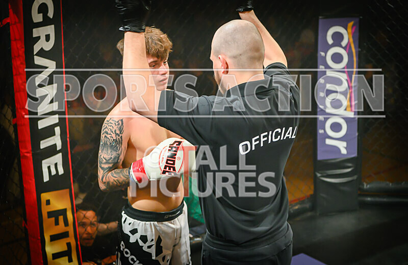 BOUT- 7 - Mo Khalifa v Braden Bougourd-37 - BOUT 7 - Mo Khalifa v Braden Bougourd