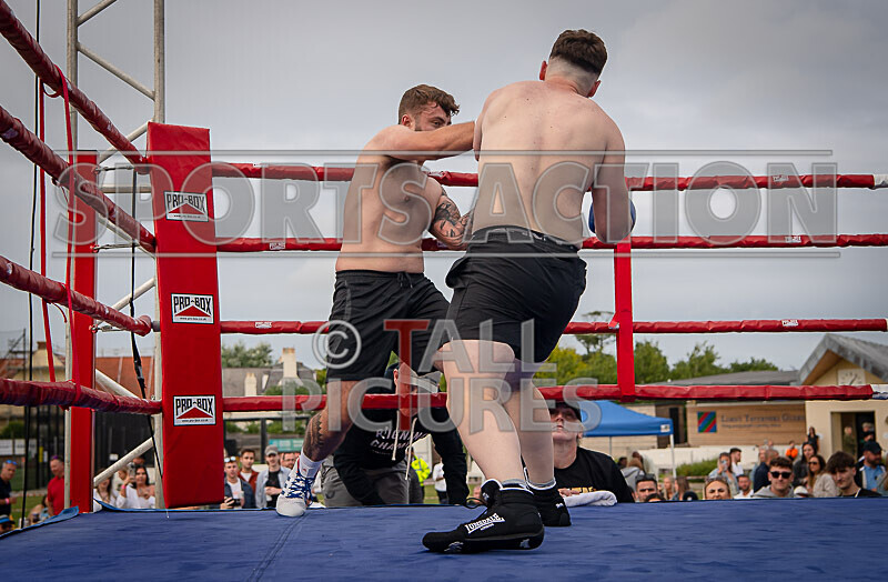 BOUT 13- Scott the Machete Mourant v Sam the Stalker Ferry-17 - BOUT 13- Scott 'the Machete' Mourant v Sam 'the Stalker' Ferry