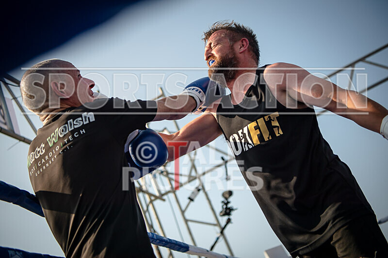 BOUT 2 - Steve -The Stoat- Ozanne v Alan -Dinosaur- Donaldson-41 - BOUT 2 - Steve 'The Stoat' Ozanne v Alan 'Dinosaur' Donaldson