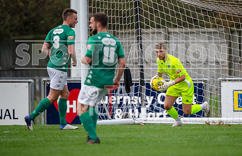 GFC v Westfield FC_13-11-2021-15 - GUERNSEY FC v WESTFIELD FC