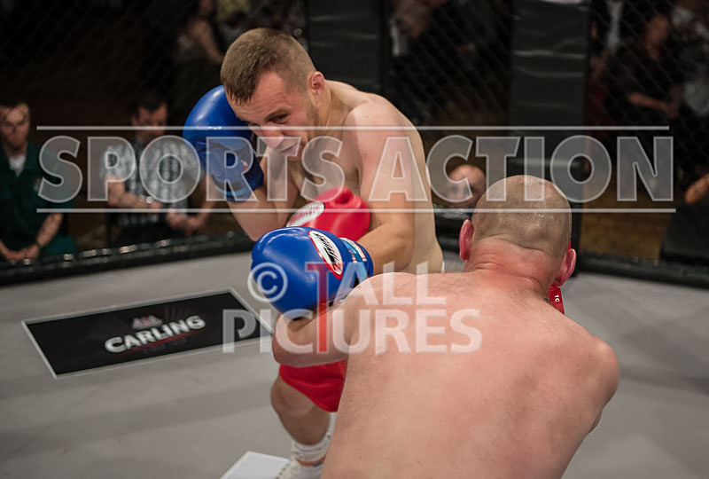 Matis Slomba v Shane Bentley-7 - BOUT 3 Matis Slomba v Shane Bentley