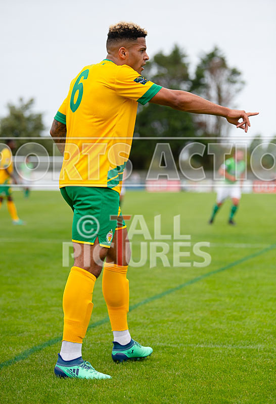 Guernsey FC v Ashford United-16 - GUERNSEY FC v ASHFORD UNITED