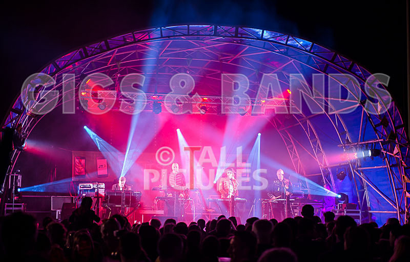 Fade to Grey-150 - FADE TO GREY