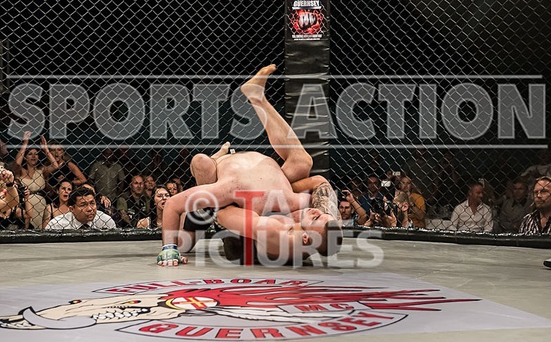 Cage Fighting_2012_Bout 11-15 - BOUT-11