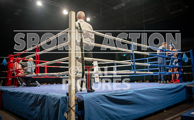 BOUT 6- Emma Martin v Stephanie Adlington-11 - BOUT 6: Emma Martin v Stephanie Adlington