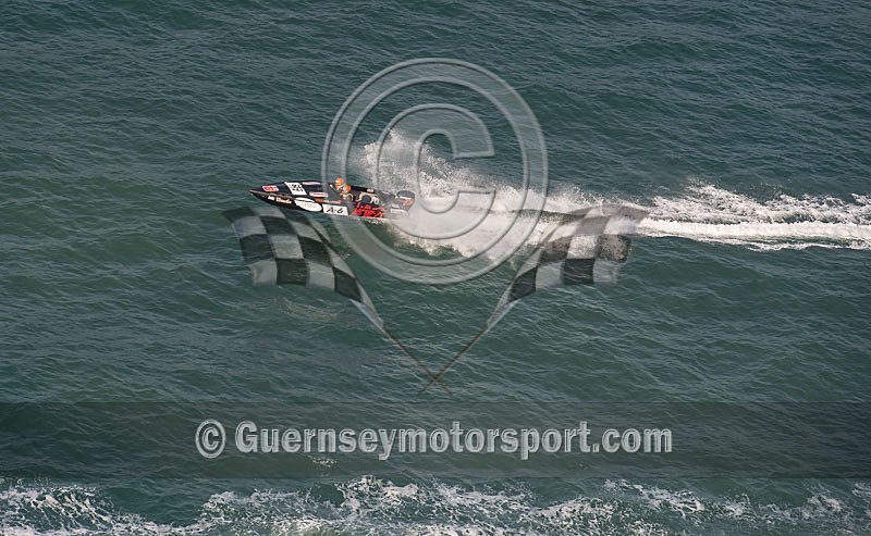 Worlds Powerboats_2014_Race-1-296 - UIM CLASS 3A & 3B WORLD OFFSHORE CHAMPIONSHIP_RACE-1