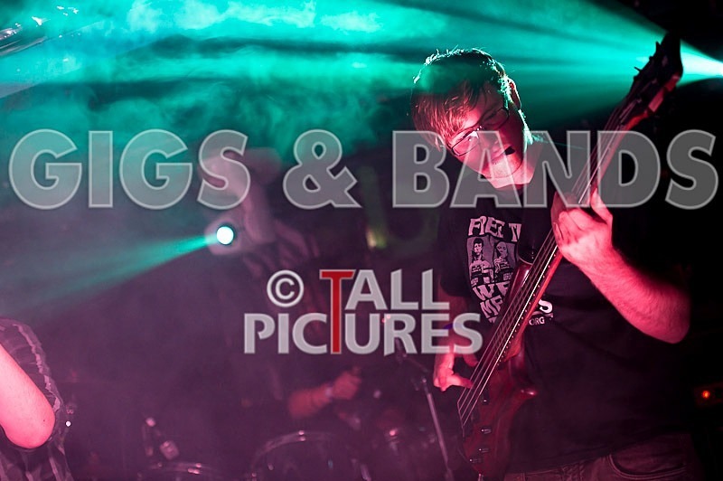 Dead Wing-105 - DEAD WING