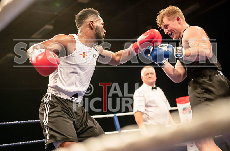 BOUT-10_Obile Botchway v Miles Horn-16 - BOUT-10_Obile Botchway v Miles Horn