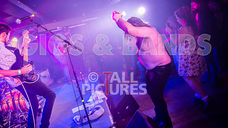 Joe Young & the Bandits-55 - JOE YOUNG & THE BANDITS