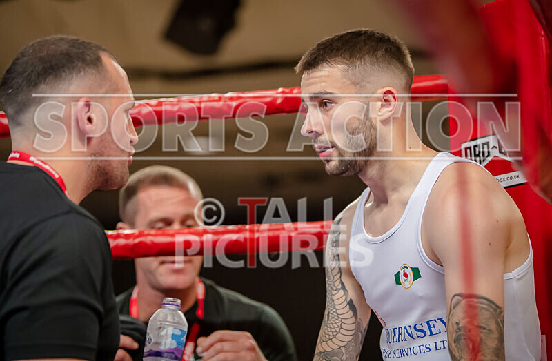 BOUT 5_Scott Little v Ethan Crozier-12 - BOUT 5_Scott Little v Ethan Crozier
