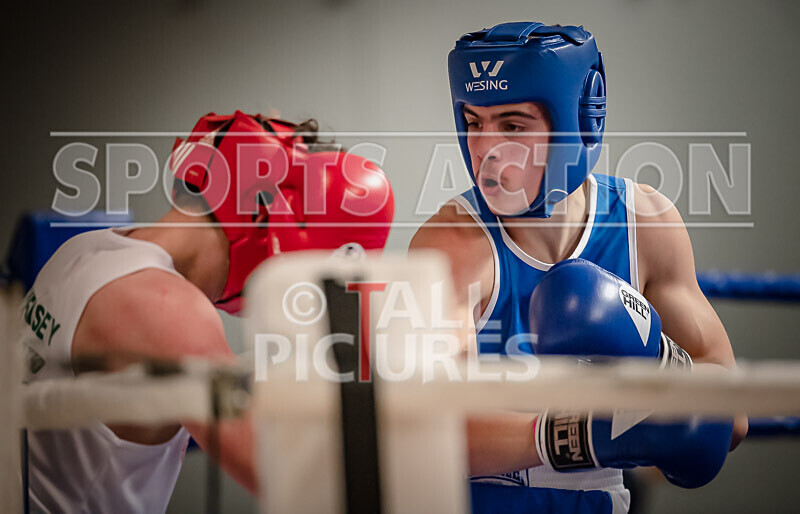 BOUT 5 - Ethan Le Moignan v Yoan Slaveykov-29 - BOUT 5 - Ethan Le Moignan v Yoan Slaveykov