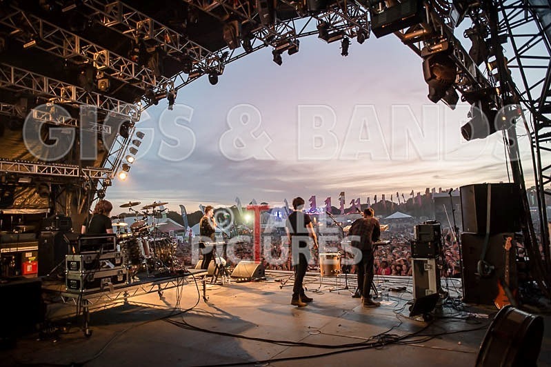 Bastille-28 - BASTILLE