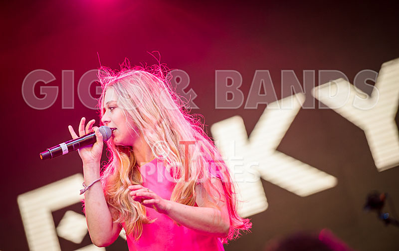 Becky Hill-33 - BECKY HILL