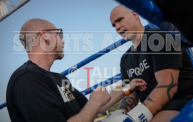 BOUT 12 - Ruairi -the Real Deal- ONeill v Jaques -Sharky- Colley-13 - BOUT 12 - Ruairi 'the Real Deal' O'Neill v Jaques 'Sharky' Colley