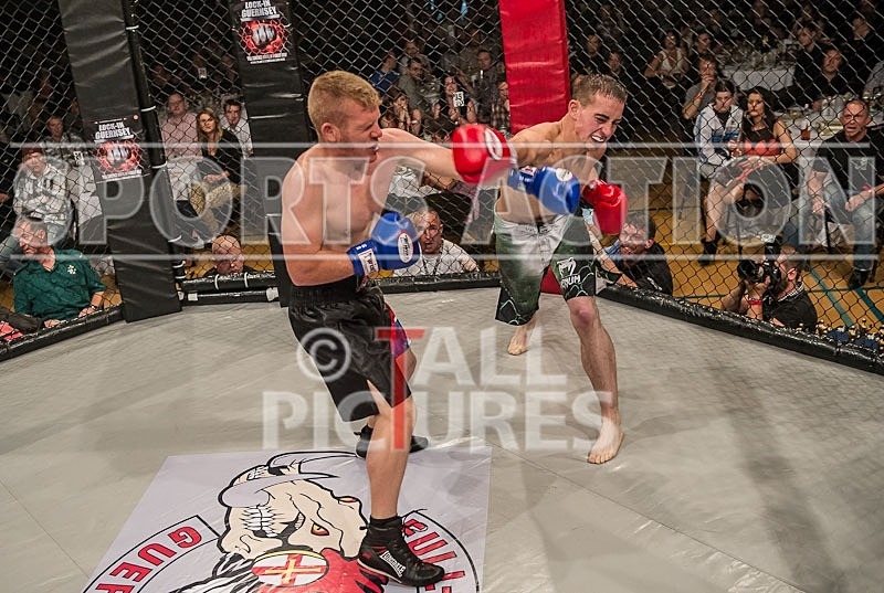 Cage Fighting_2012_Bout 2-19 - BOUT-2