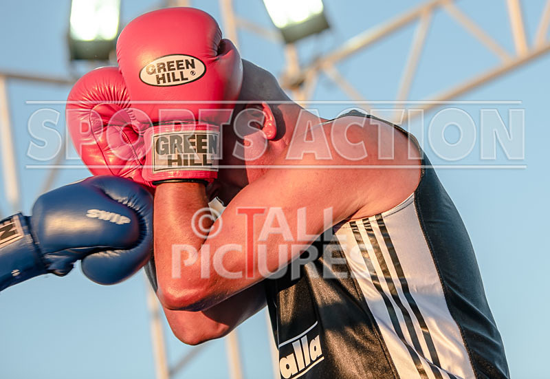 BOUT-12- Mad Charlie Moss v Tim Timbo Slice Luscombe-4 - BOUT-12 'Mad' Charlie Moss v Tim 'Timbo Slice' Luscombe