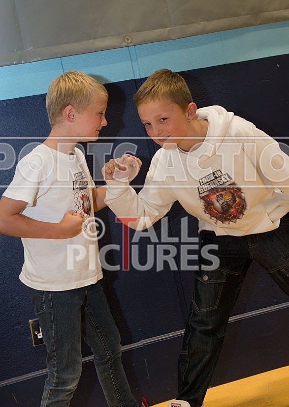 Lock-in Guernsey_2013_Scene-38 - THE WEIGH-INS & ATMOSPHERE