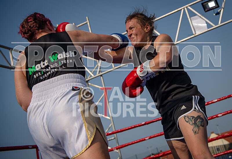 BOUT 5 - Emma -the Mentalist- Martin v Katie -the Lioness- Le Tissier- - BOUT 5 - Emma 'the Mentalist' Martin v Katie 'the Lioness' Le Tissier
