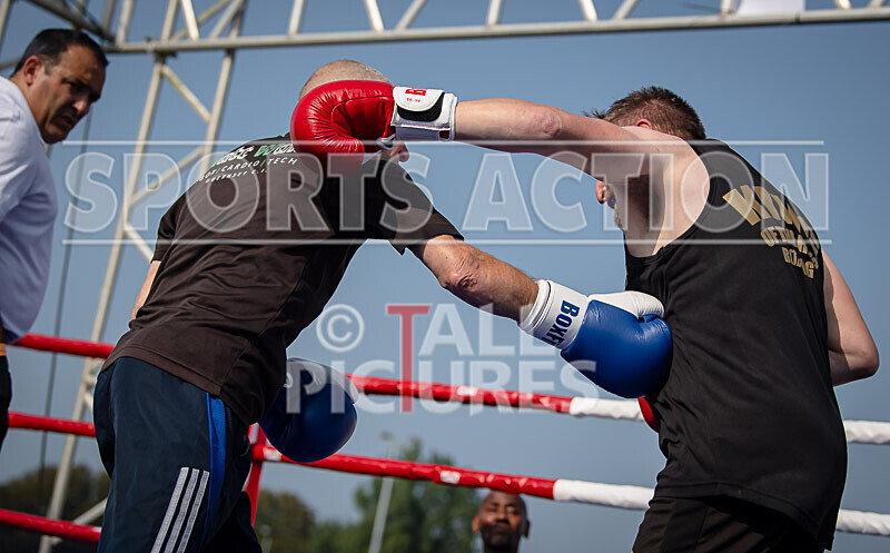 BOUT 2 - Steve -The Stoat- Ozanne v Alan -Dinosaur- Donaldson-26 - BOUT 2 - Steve 'The Stoat' Ozanne v Alan 'Dinosaur' Donaldson
