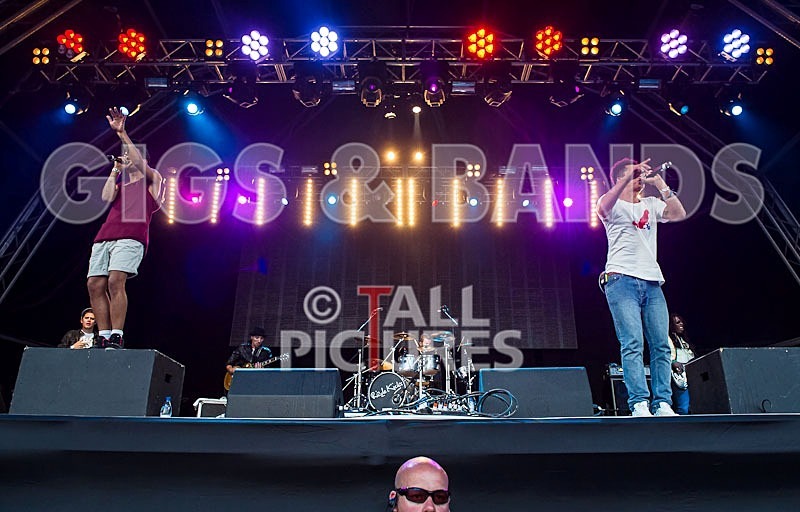 Rizzle Kicks-48 - RIZZLE KICKS