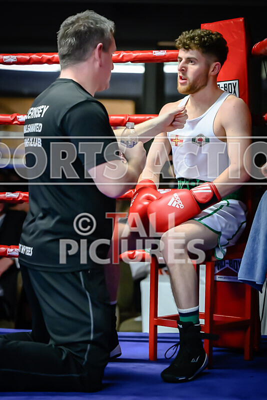 BOUT- 10 - Tom Teers v Shane Smith-52 - BOUT: 10 - Tom Teers v Shane Smith