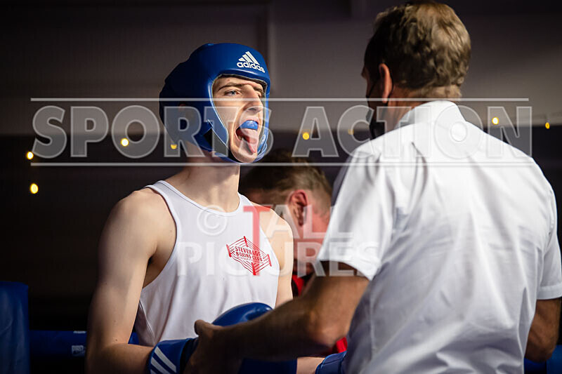 BOUT 4_Ross Vinning v Henry Wells-1 - BOUT 4_Ross Vinning v Henry Wells