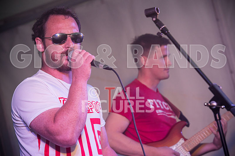 The High Tides-28 - THE HIGH TIDES