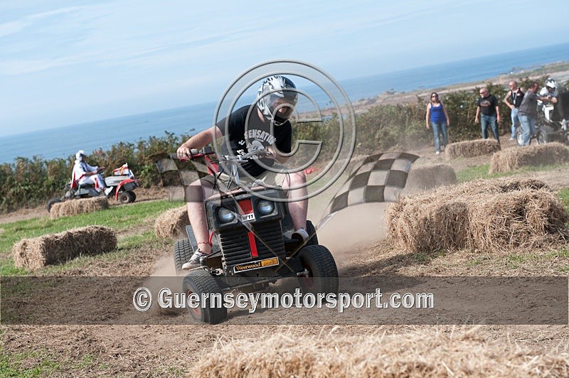 Hogwash_09-81 - HOGWASH 2009 - SCENE