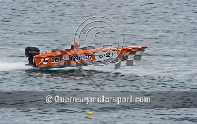 Guernsey Powerboat Racing_24-07-11-31 - ROUND-6 FERMAIN COURSE