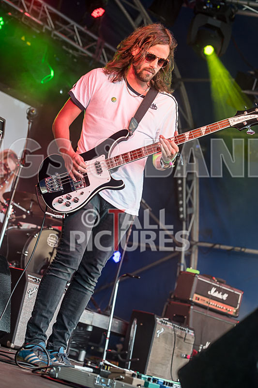 She Drew the Gun-27 - SHE DREW THE GUN