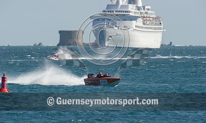 Powerboat Race_25-08-2013-94 - RACE-11 NORTH BEACH