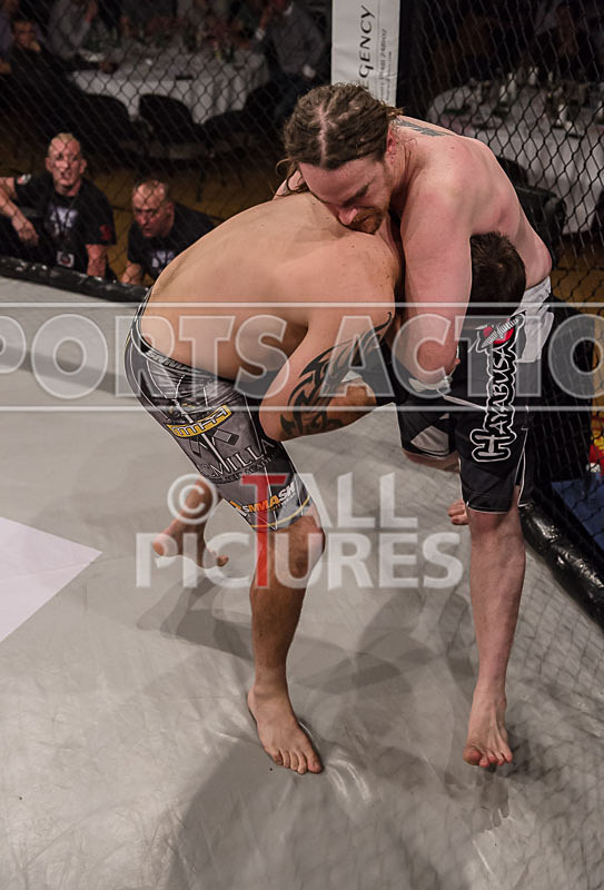 Chris Martin v Luke Riley-24 - BOUT 13