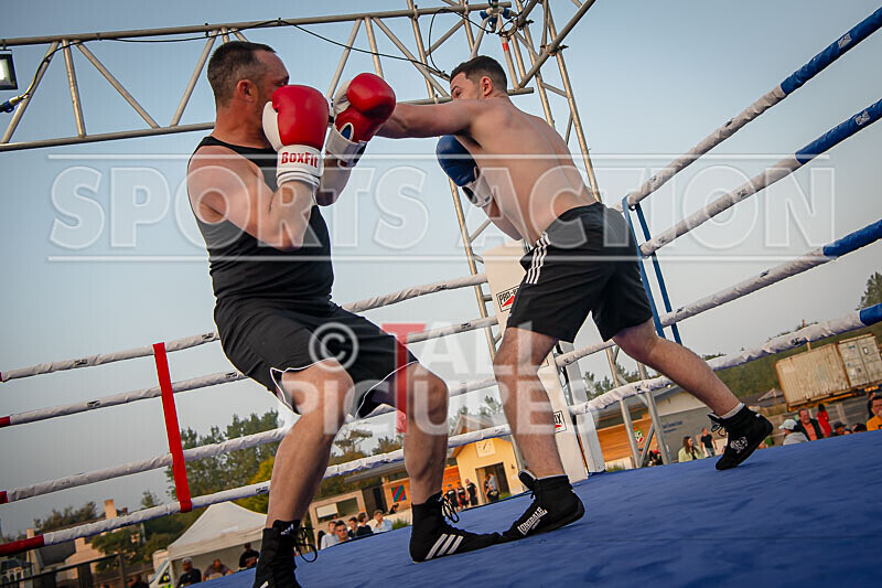 BOUT 15 - Alec -the Bomber- Bailey v Owen Poynder-14 - BOUT 15 - Alec 'the Bomber' Bailey v Owen Poynder