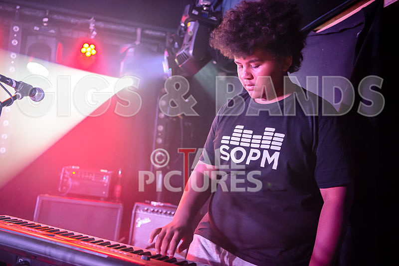 Motionless-13 - MOTIONLESS