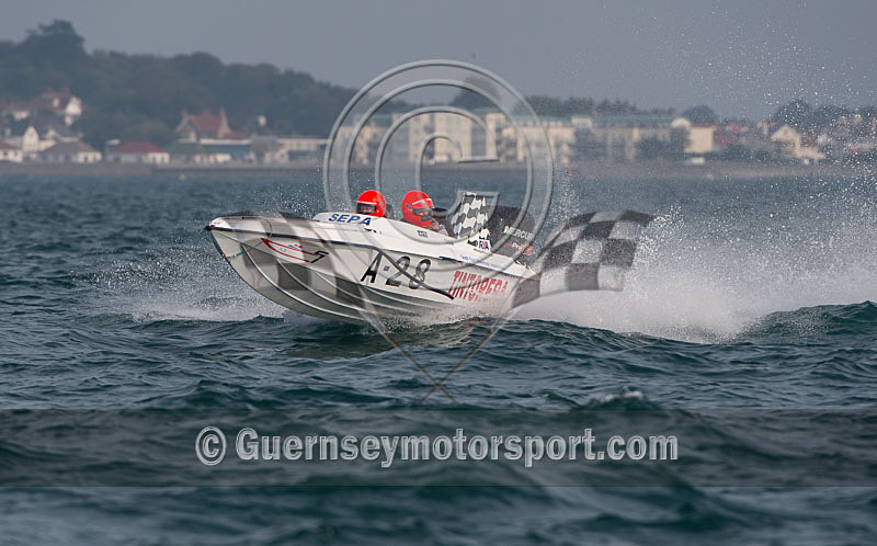 Worlds Powerboats_2014_Race-2-59 - UIM CLASS 3A & 3B WORLD OFFSHORE CHAMPIONSHIP_RACE-2