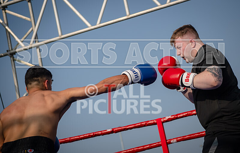 BOUT 6 - Tony -Foxey- Fox v Tyler -the Lion- Quintels-12 - BOUT 6 - Tony 'Foxey' Fox v Tyler 'the Lion' Quintels