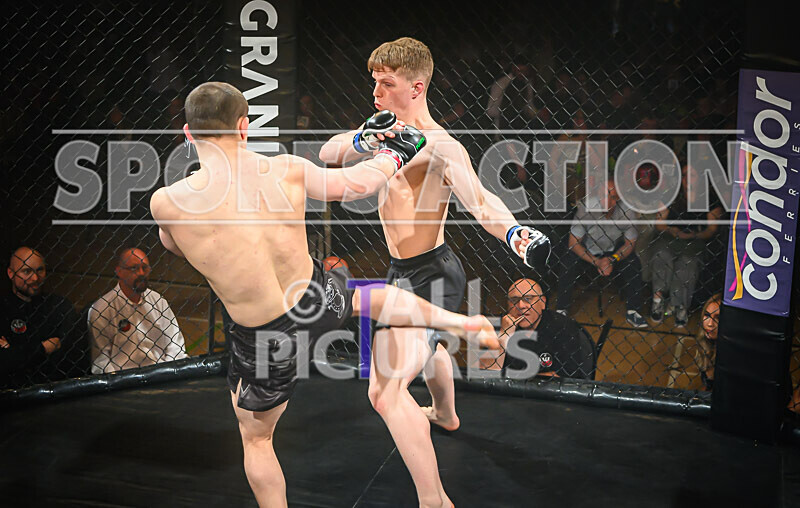 BOUT- 12 - Lucas Smith v Lewis Bourgaize-4 - BOUT 12 - Lucas Smith v Lewis Bourgaize