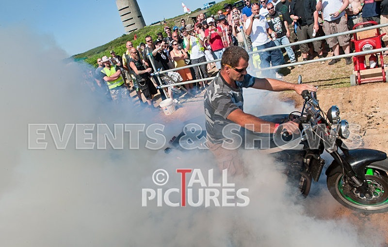 Greenman Burnout-37 - GREENMAN BURNOUTS 2010
